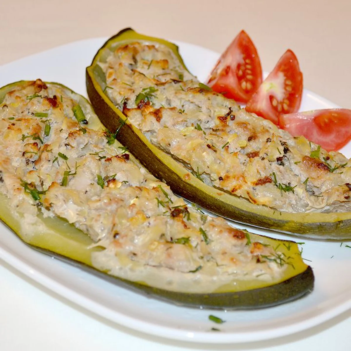 Кабачки с фаршем в духовке
