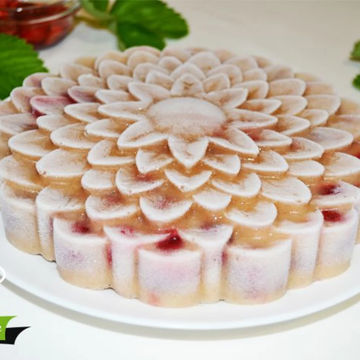 Мороженое из банана и клубники