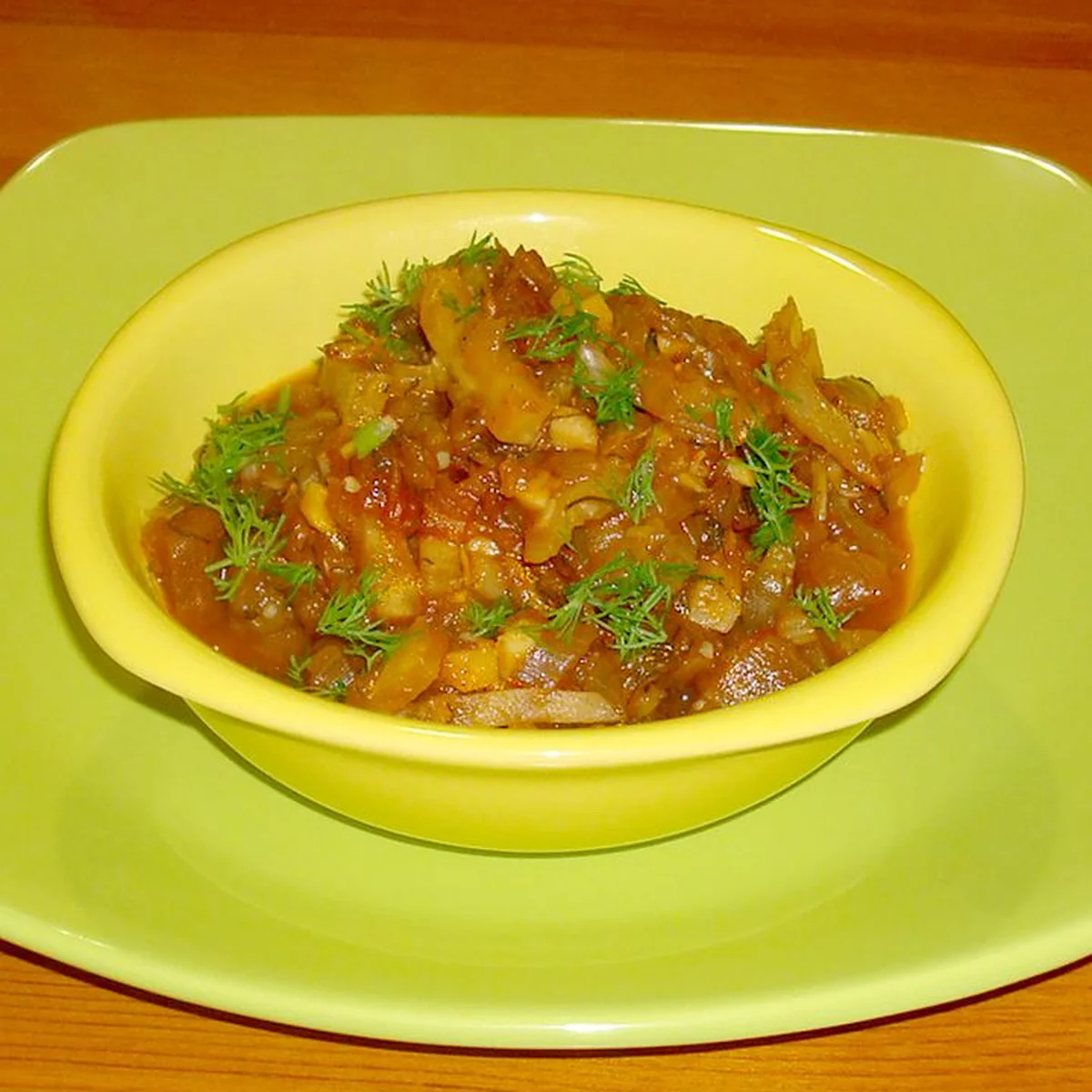 Тушёные баклажаны с овощами