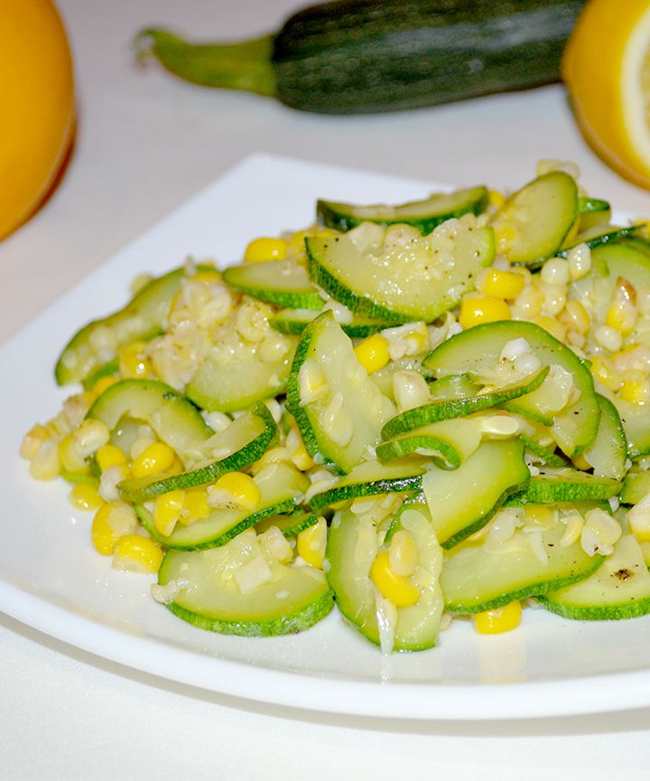 Соте из цуккини и кукурузы