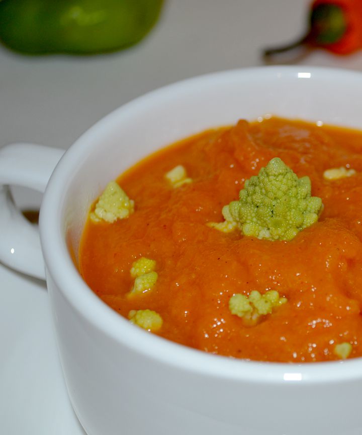 Морковный крем-суп с капустой романеско