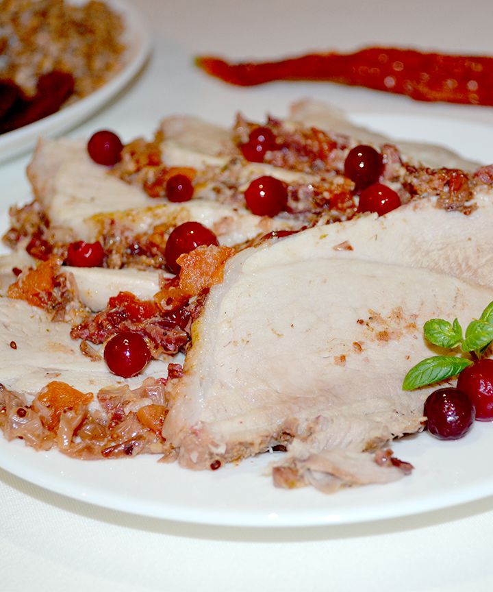 Мясо с клюквой