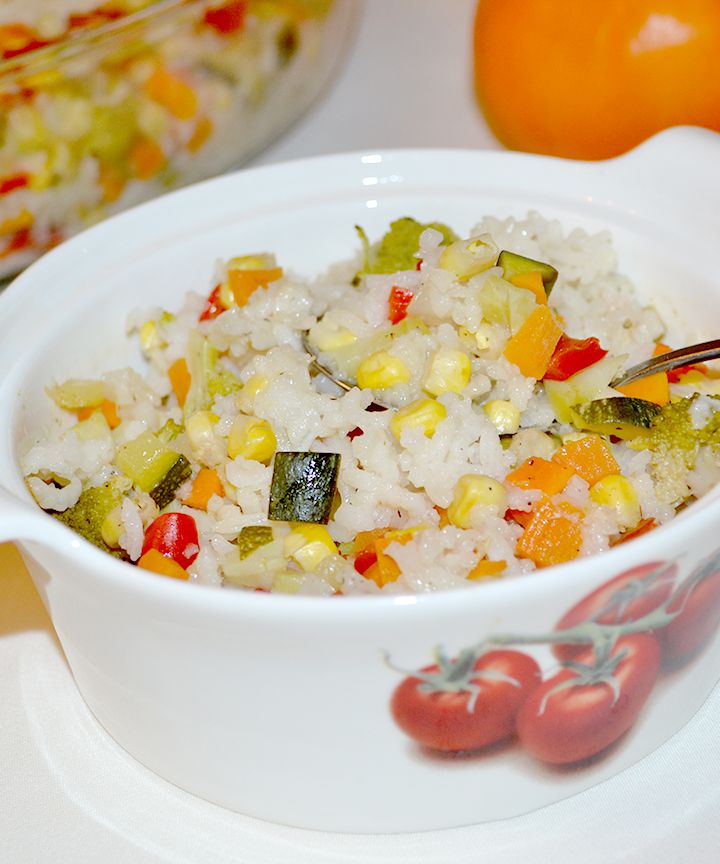 Рис в горшочках с овощами